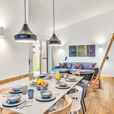Tatil Evi Freier Feldblick Mit Hottub By Interhome *