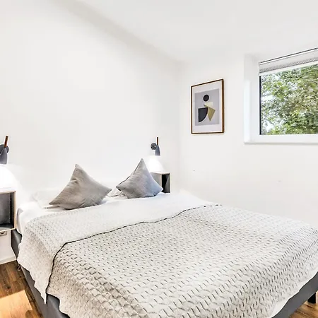 Freier Feldblick Mit Hottube By Interhome * Lembruch